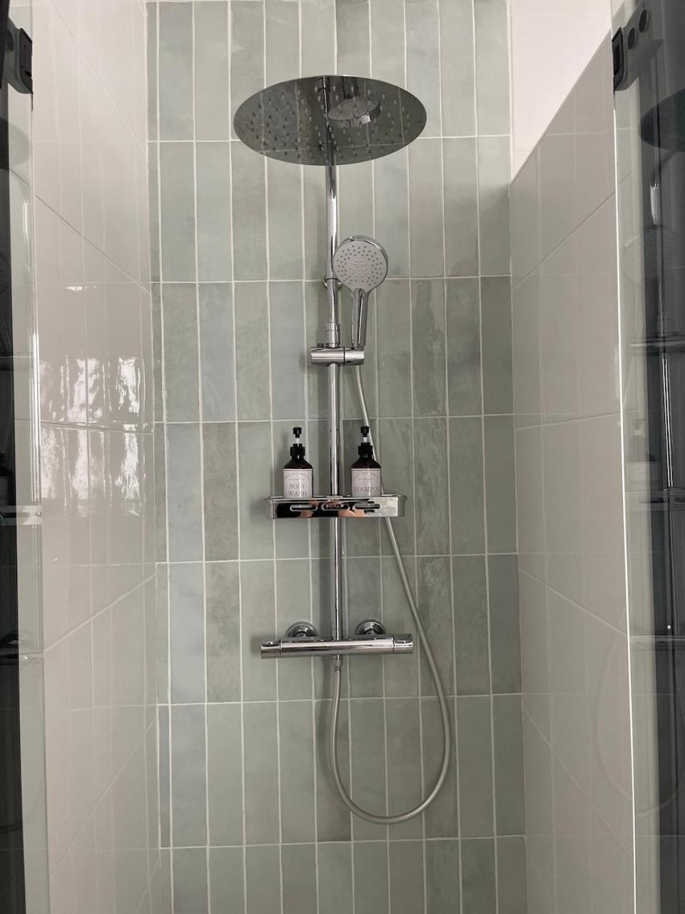 Lou Cabanot - Appartement Lumineux 3 Chambres - Parking Gratuit بزييه المظهر الخارجي الصورة